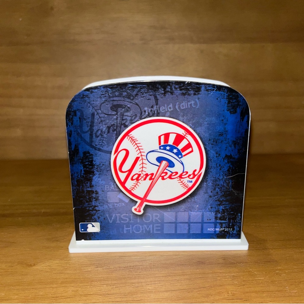 New York Yankees Holder
